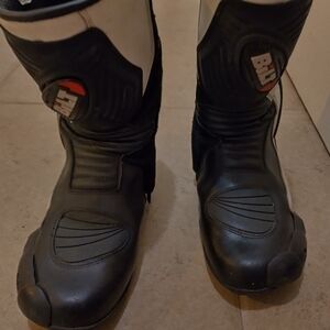 Bilt Black Motorcycle Boots for Men